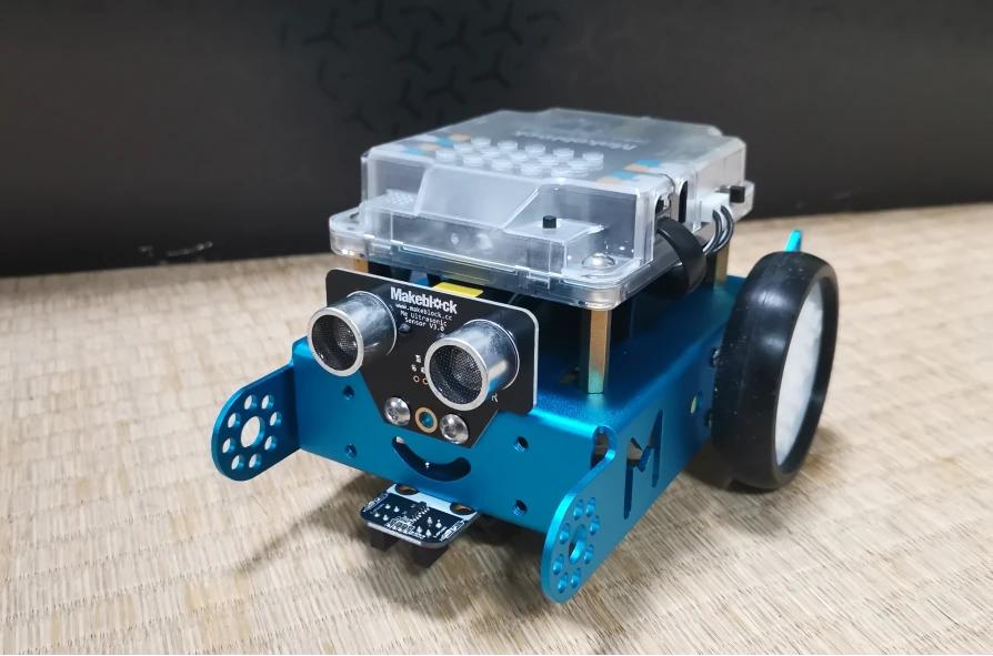 プログラミングロボット｢mbot｣